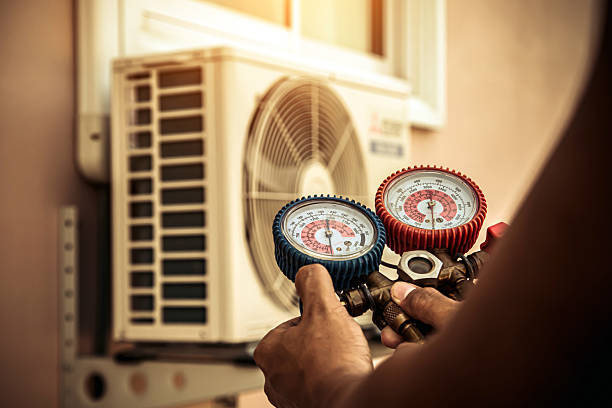 Professional Ac Installation technician working in Mount Olive, MS
